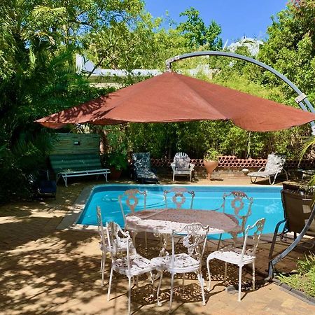 סטלנבוש The Little Hideaway Guesthouse מראה חיצוני תמונה